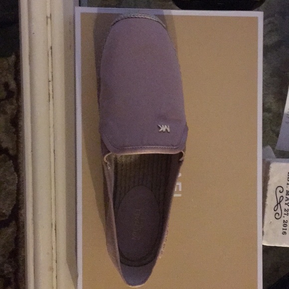 Michael Kors... size 9 - Picture 2 of 4